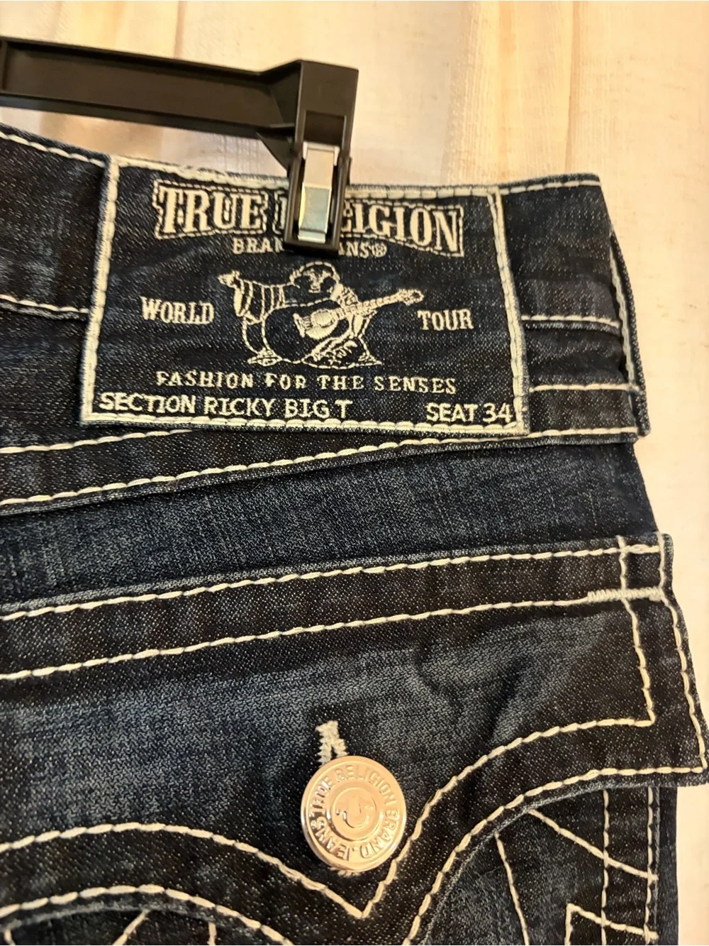 True Religion Ricky Big T men’s jeans size 33 Dark wash made in USA